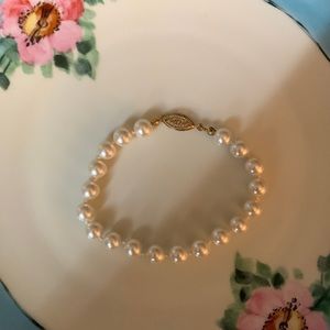 Vintage Pearl Bracelet